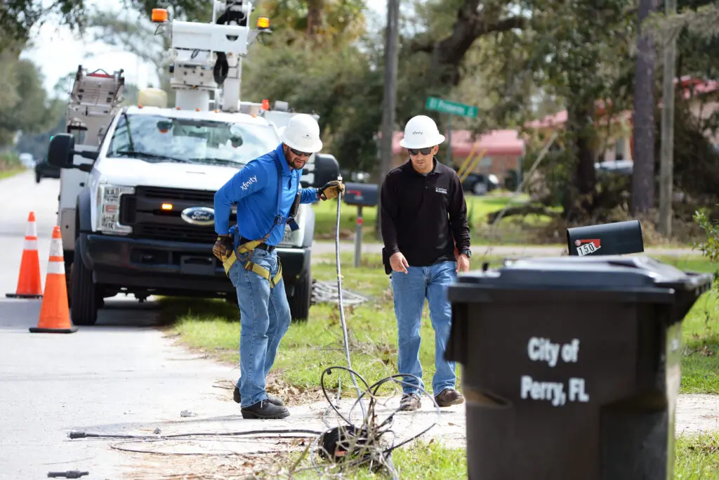 comcast techs working on restoring connectivity post Helene.