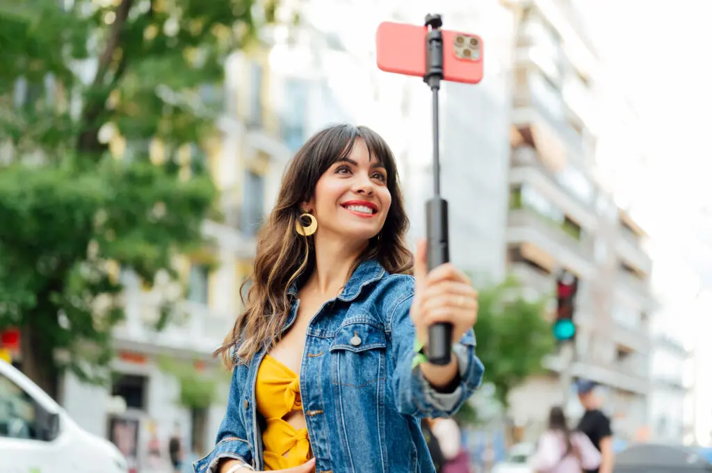 Xfinity Mobile customers in Florida enjoy the power of WiFi with Xfinity Internet.