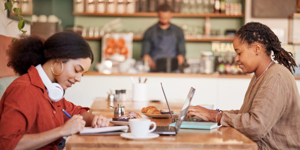 A student in Florida appreciates Xfinity’s internet for students with their ability to access WiFi PowerBoost hotspots at home or around town.