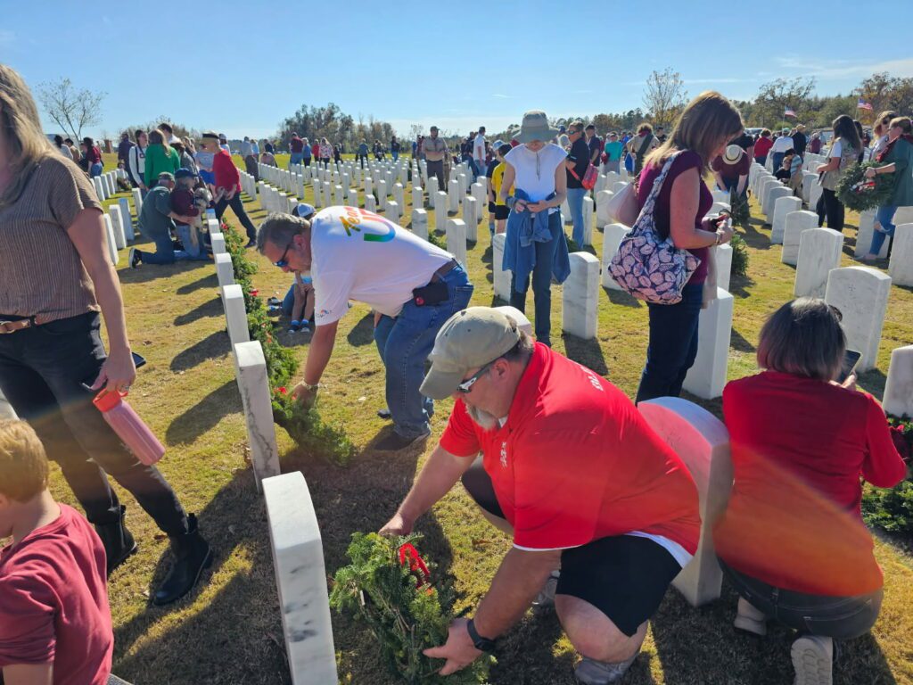 Wreaths Across America participants